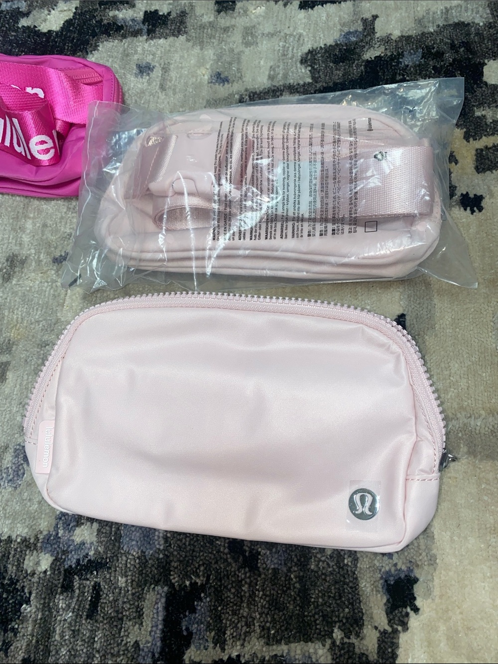 💗 RARE light PINK 💗lululemon athletica light pink belt bag